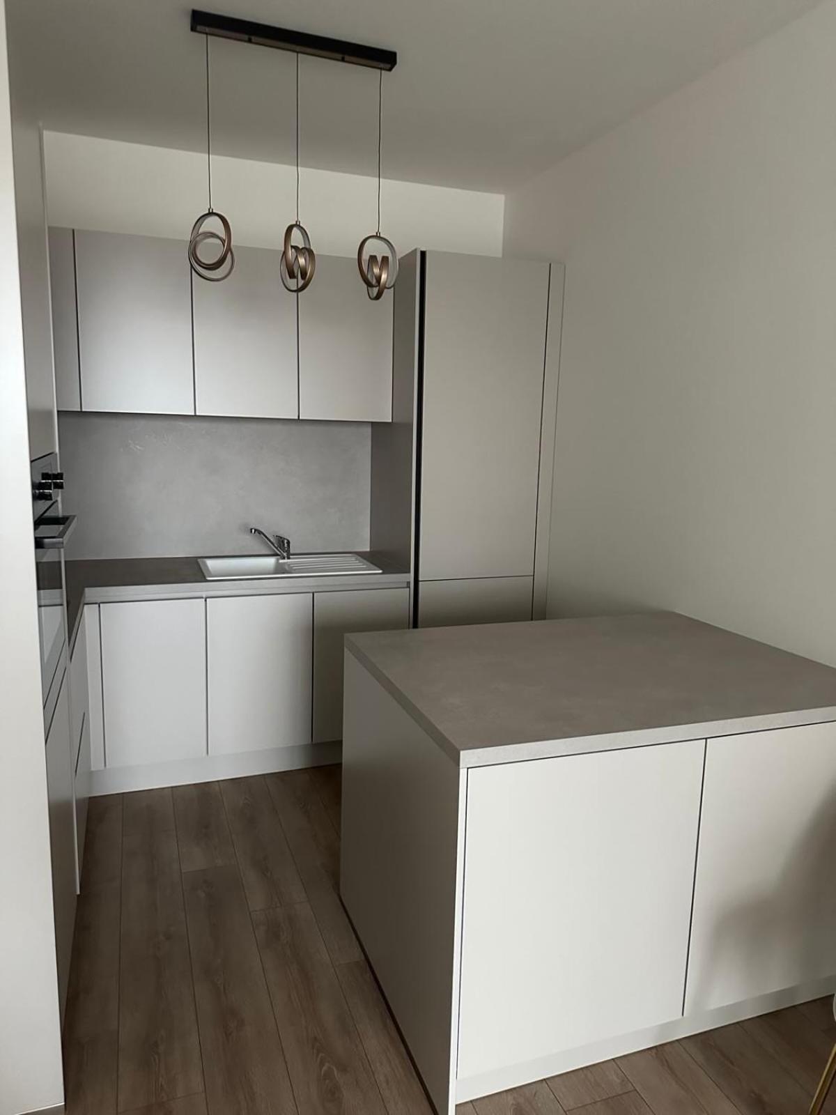 2 In Downtown,free Parking,late Check-out,big Balcony Appartement *